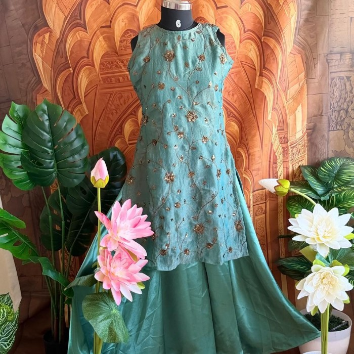 American Green Kurti with Palazzo Set - Image 2